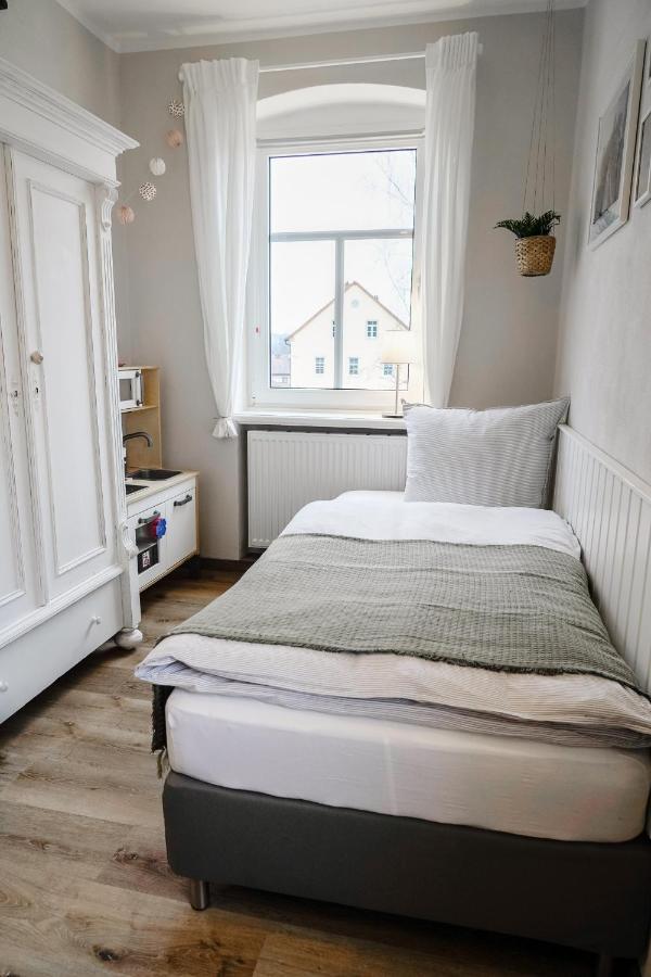 Urlaubsfreude Biedermann Haus Gluecksstein Ferienwohnung Smaragd Bad Schandau Exterior foto